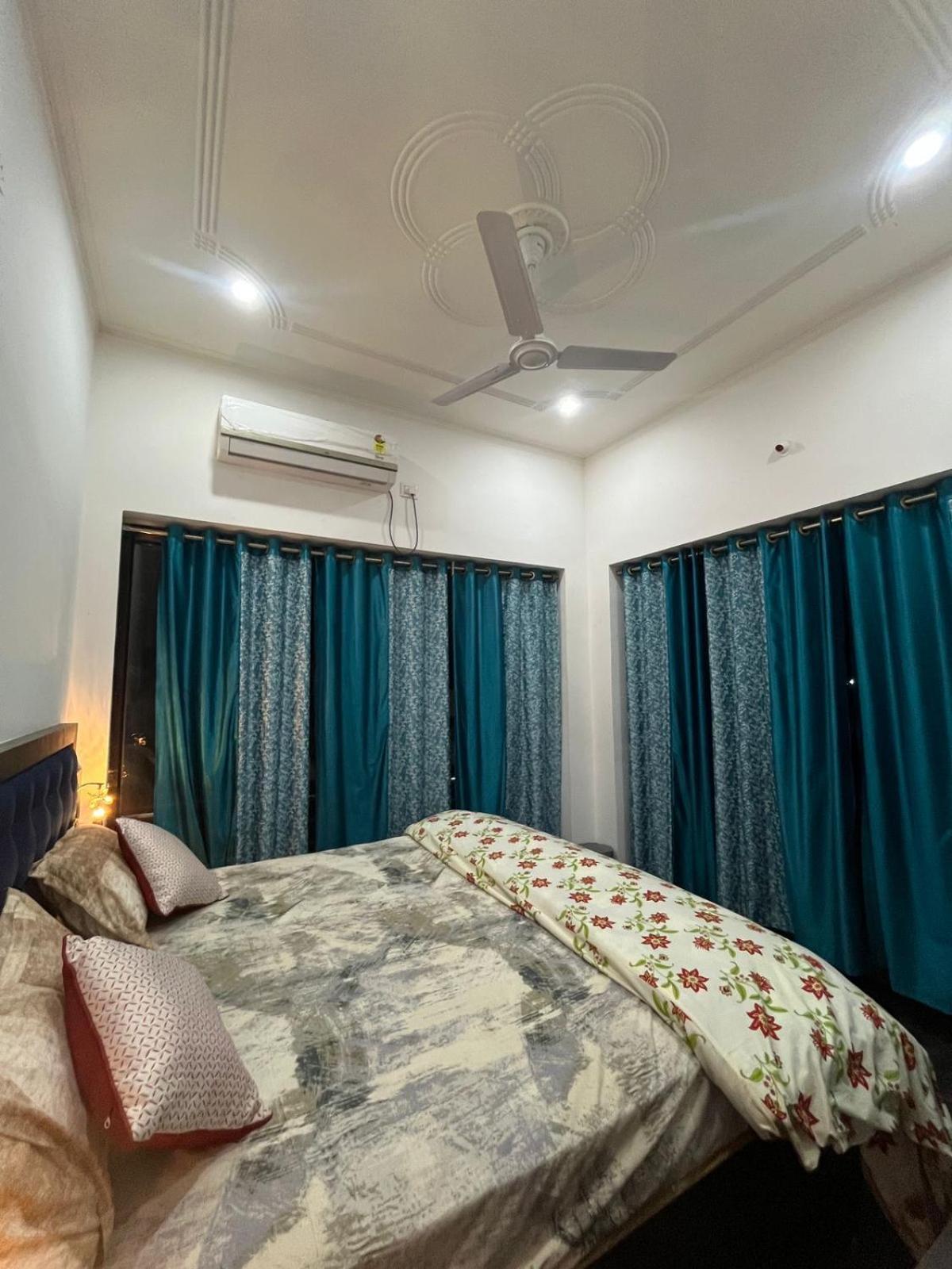 La Calma Homestay Khajuraho Exterior photo
